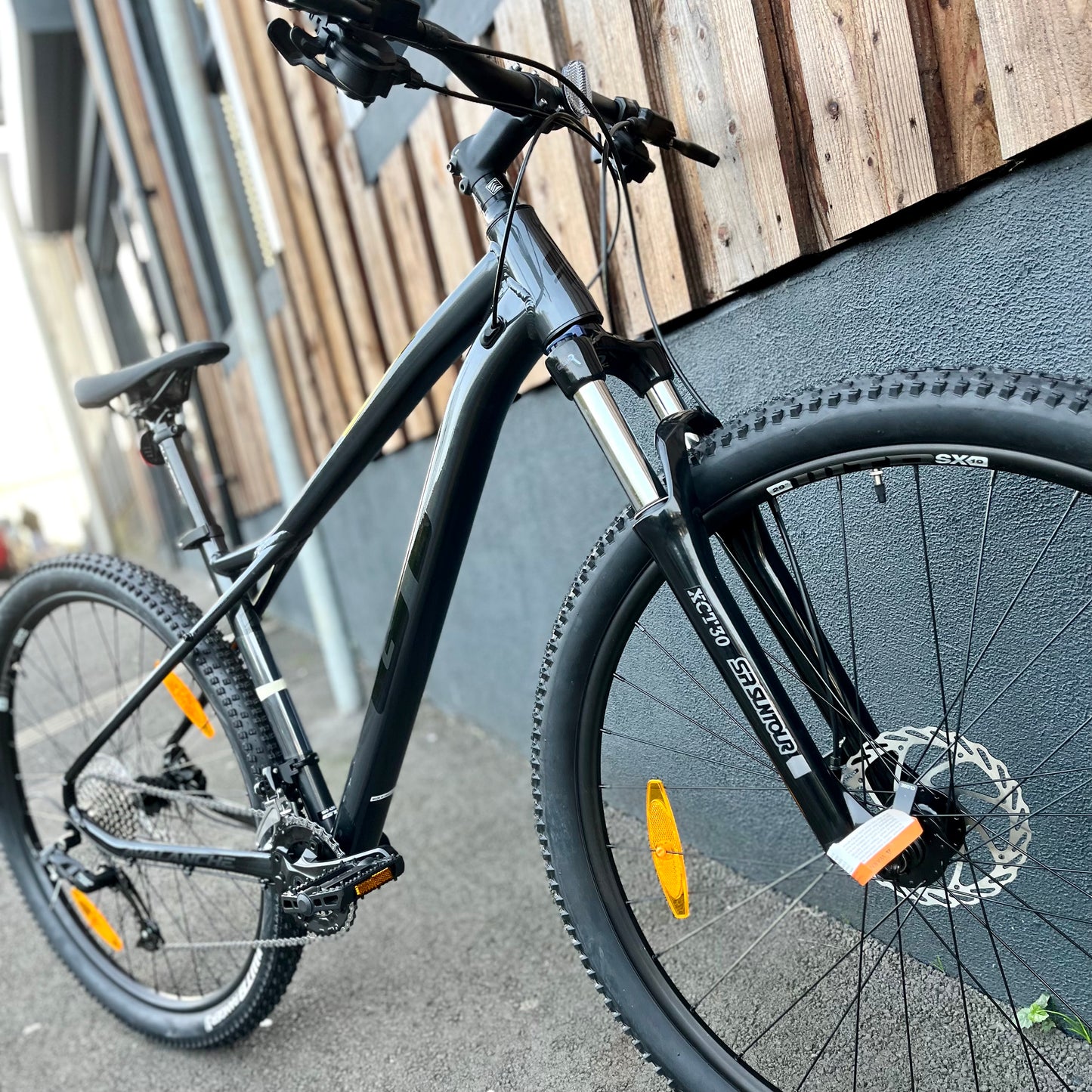 GT - Avalanche BLACK - Medium