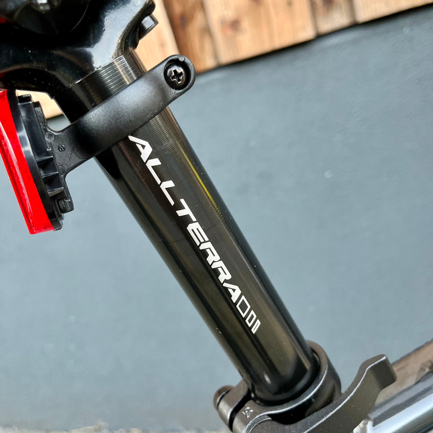 GT - Avalanche BLACK - Medium