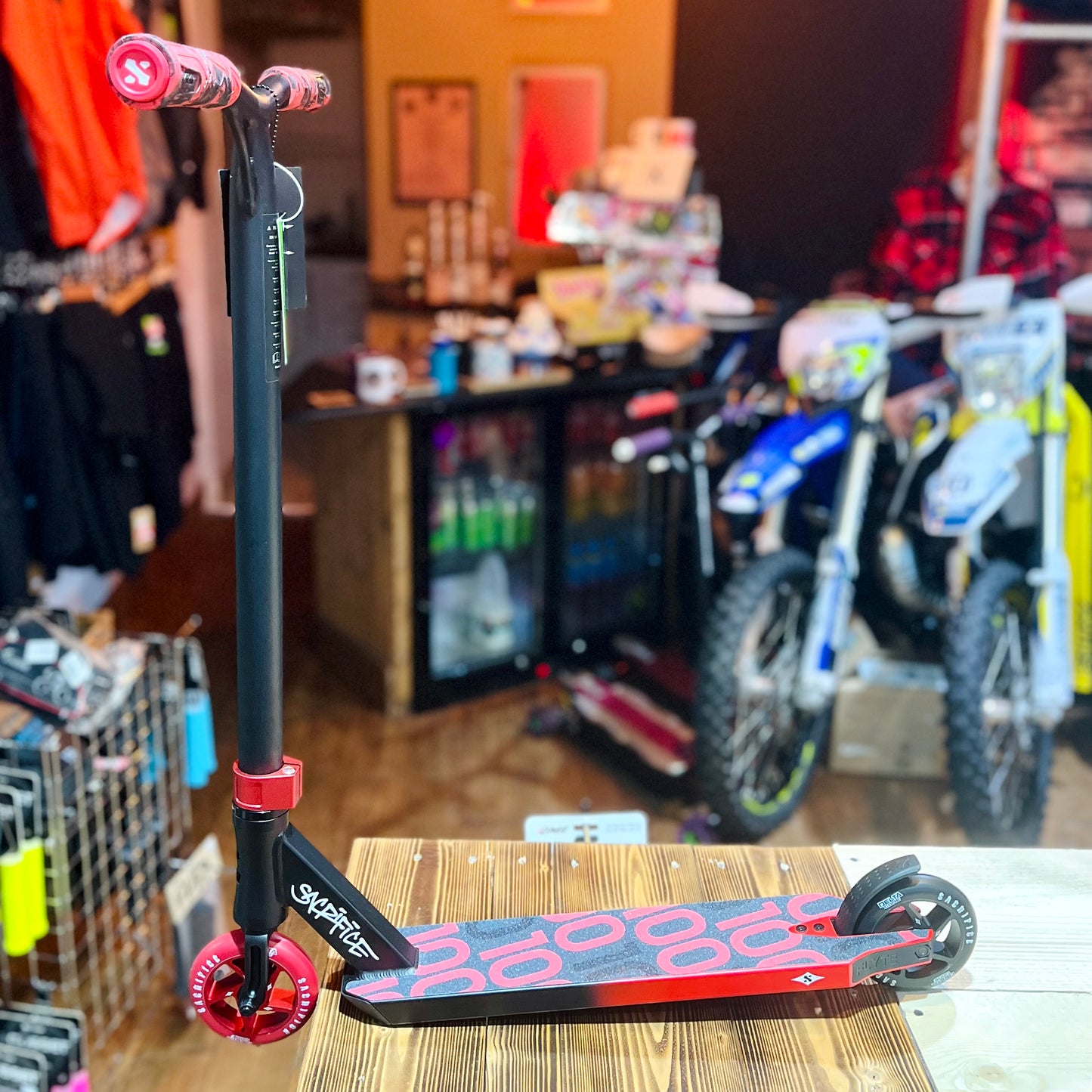 SACRIFICE - FLYTE 100 V2 Scooter (RED)