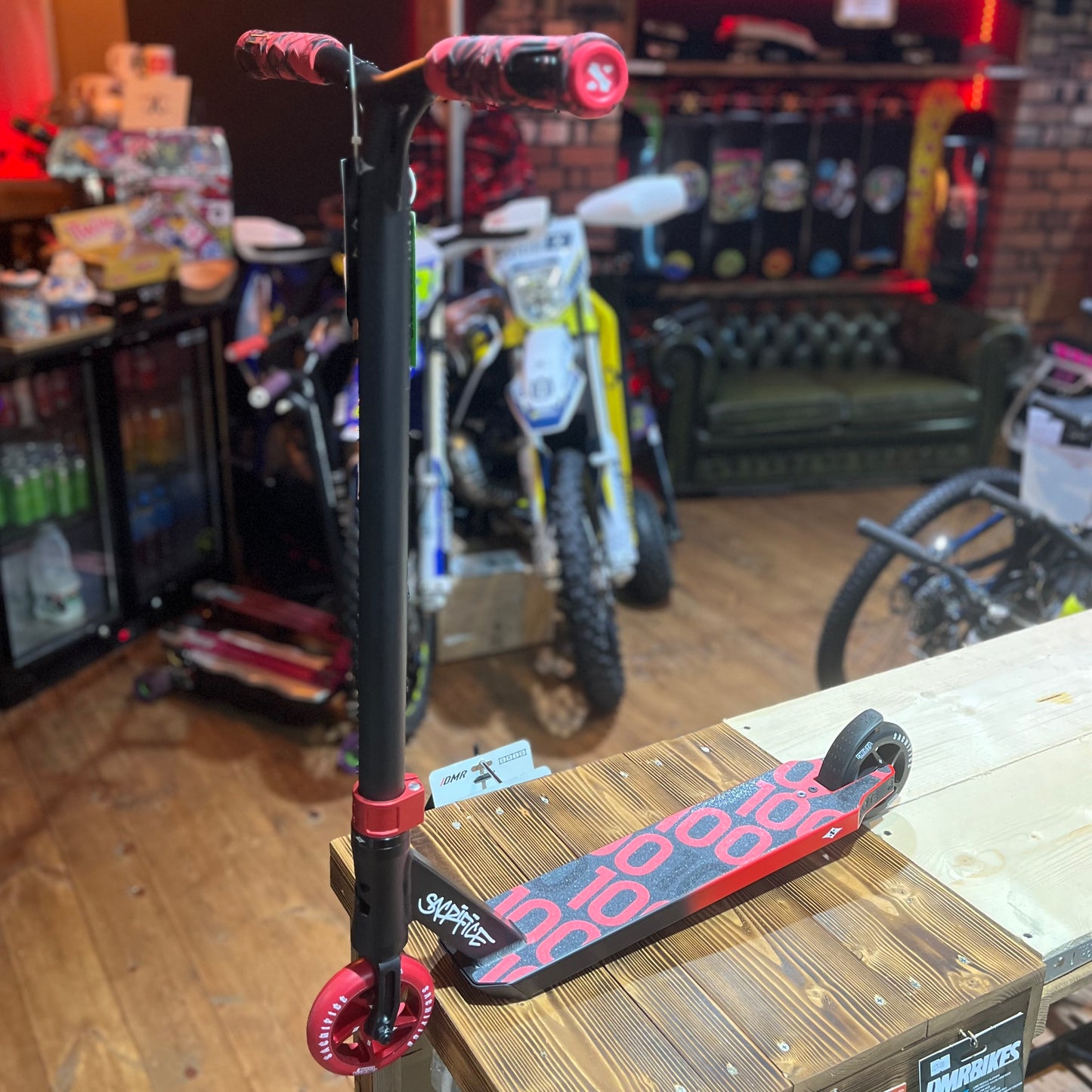 SACRIFICE - FLYTE 100 V2 Scooter (RED)