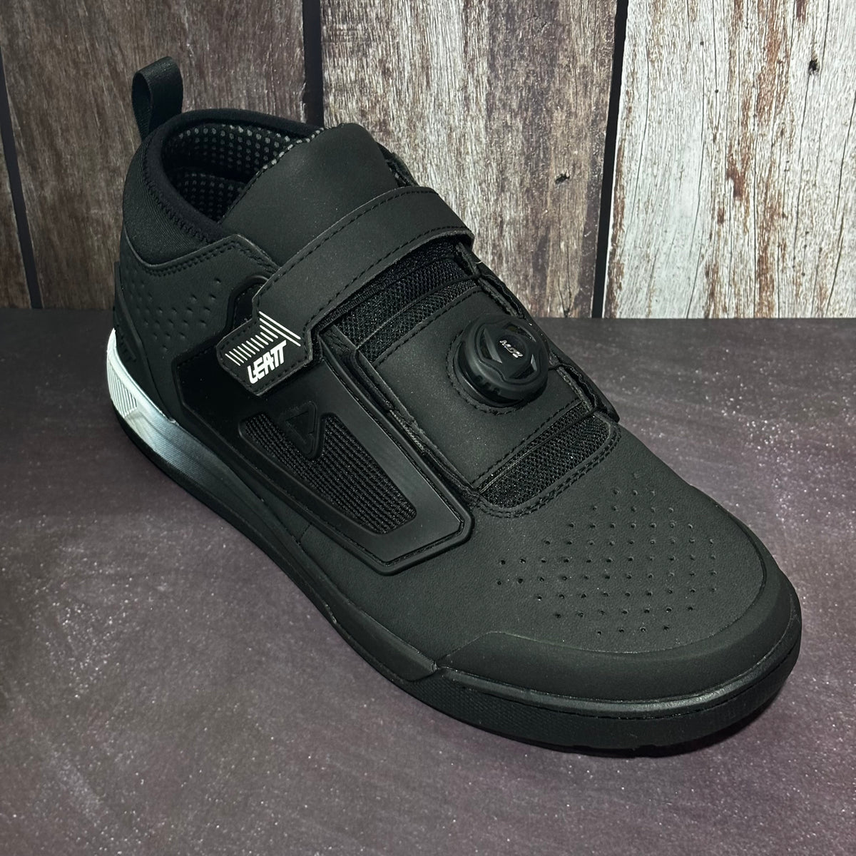 LEATT - Shoe Proflat 3.0 UK10.5 (BLACK)