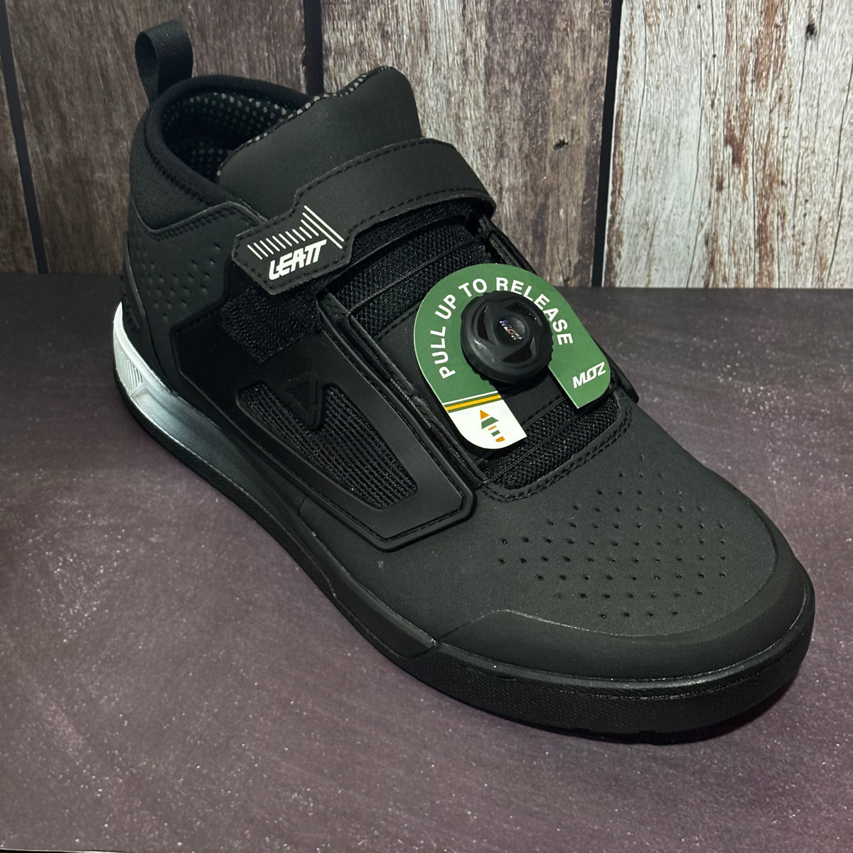 LEATT - Shoe Proflat 3.0 UK11 (BLACK)