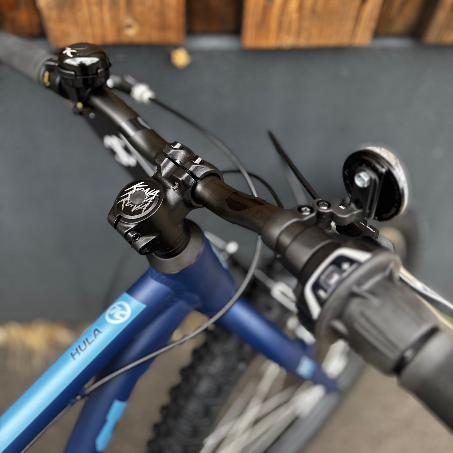 KONA - Hula Youth Hardtail 24” (BLUE)