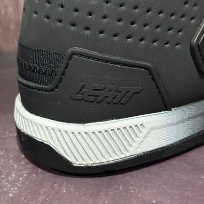 LEATT - Shoe Proflat 3.0 UK10.5 (BLACK)